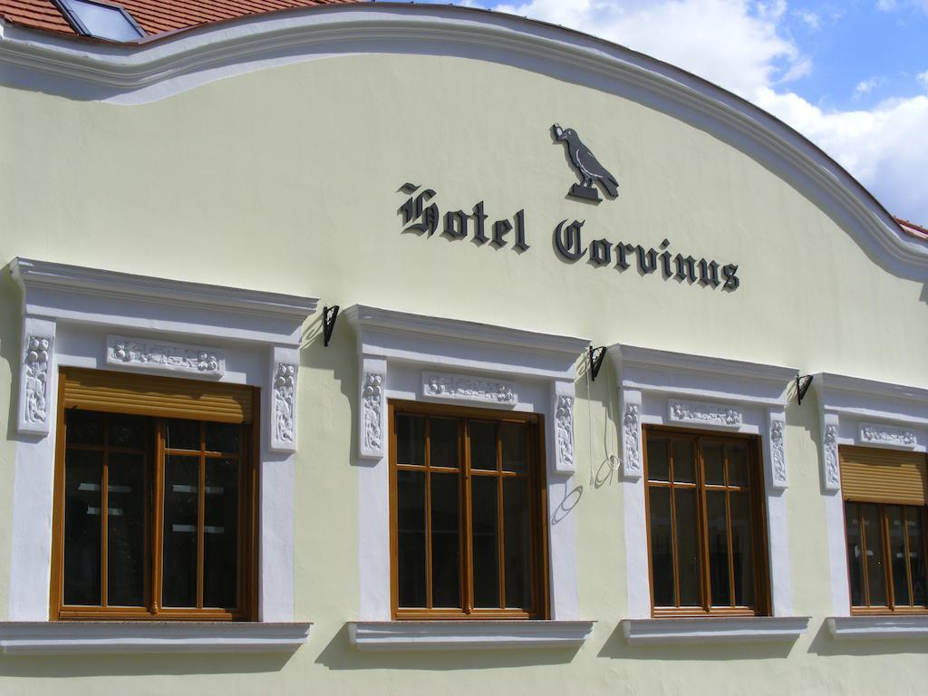 Hotel Corvinus Zalaszentgrót エクステリア 写真